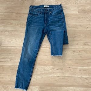 Madewell 9” high rise skinny crop size 28
